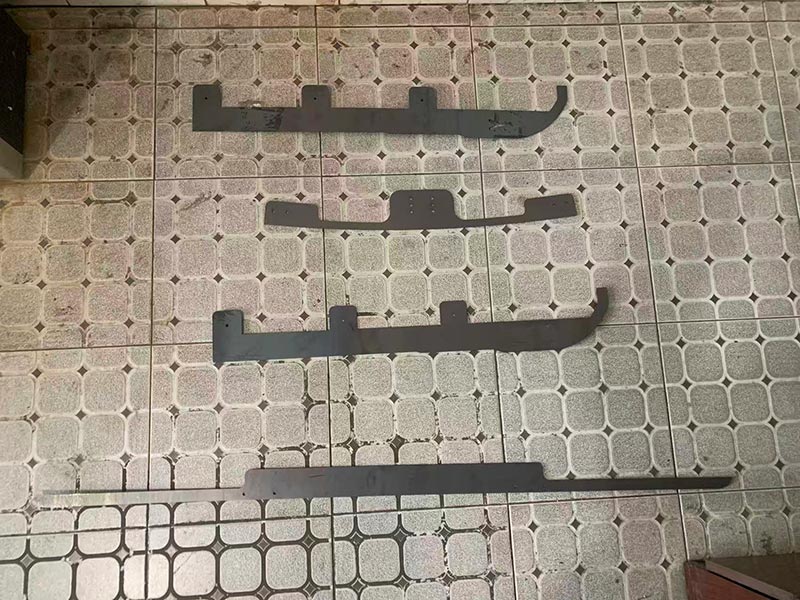 Zunhua Shengjian Fanrong Machinery Parts Co., Ltd. ha sviluppato in modo indipendente nuovi prodotti: attrezzature e maschere di perforazione per ferri contrappesi.